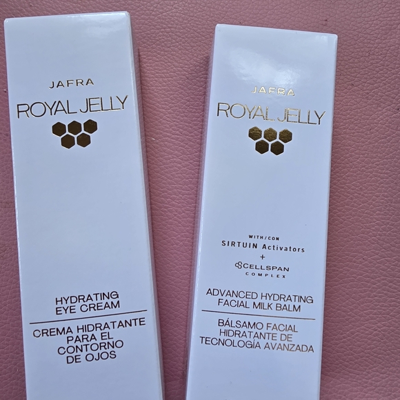 JAFRA Royal Jelly Skincare Duo - Picture 1 of 3